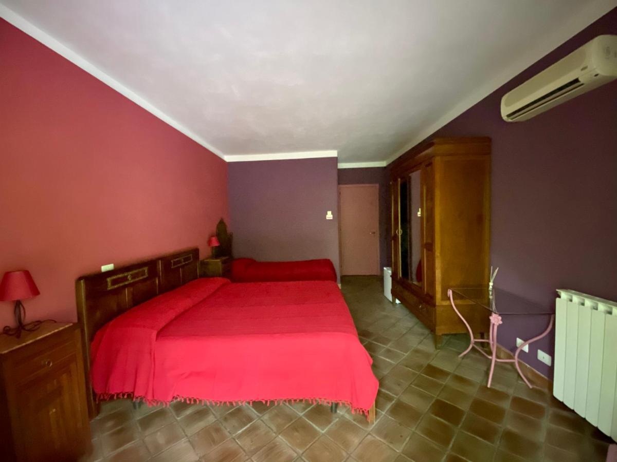 Bed And Breakfast Il Glicine 皮耶迪蒙泰埃特内奥 外观 照片