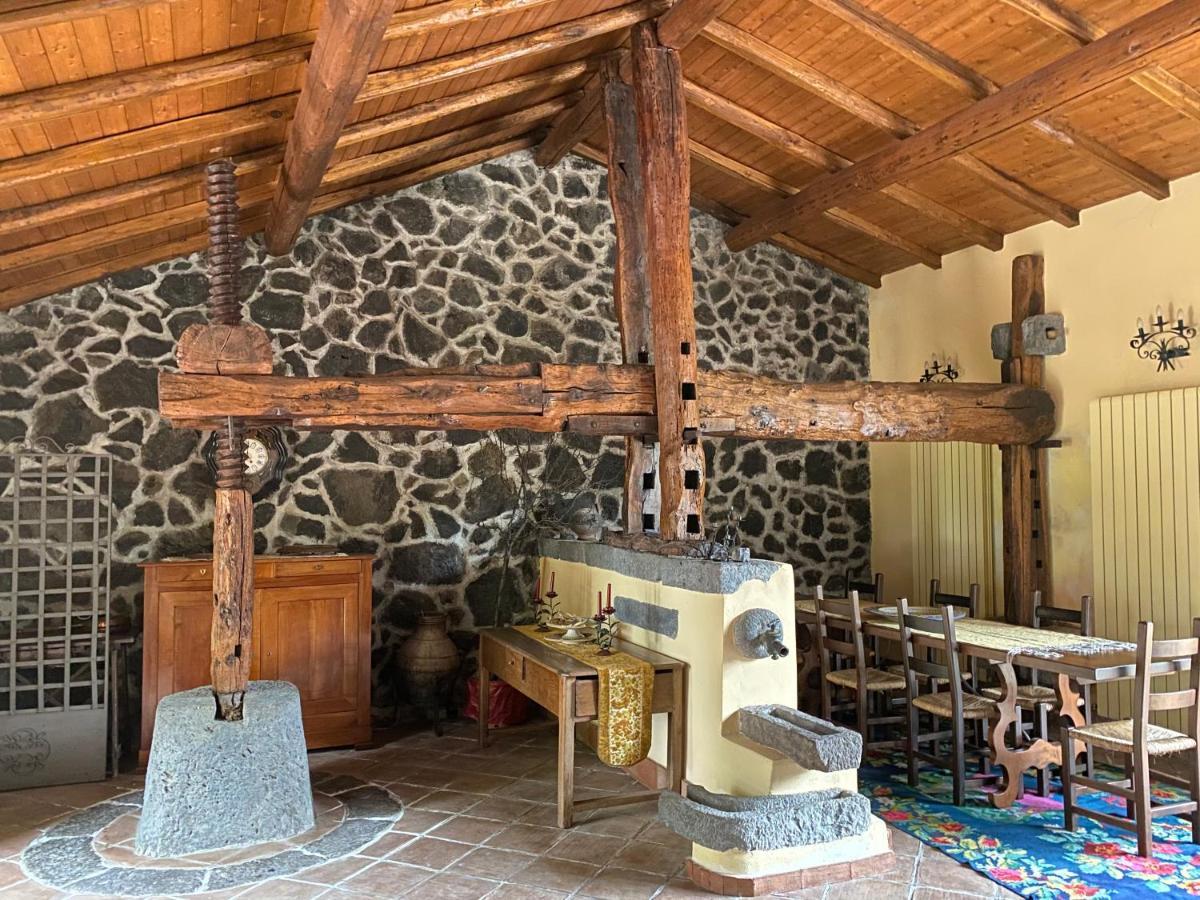 Bed And Breakfast Il Glicine 皮耶迪蒙泰埃特内奥 外观 照片