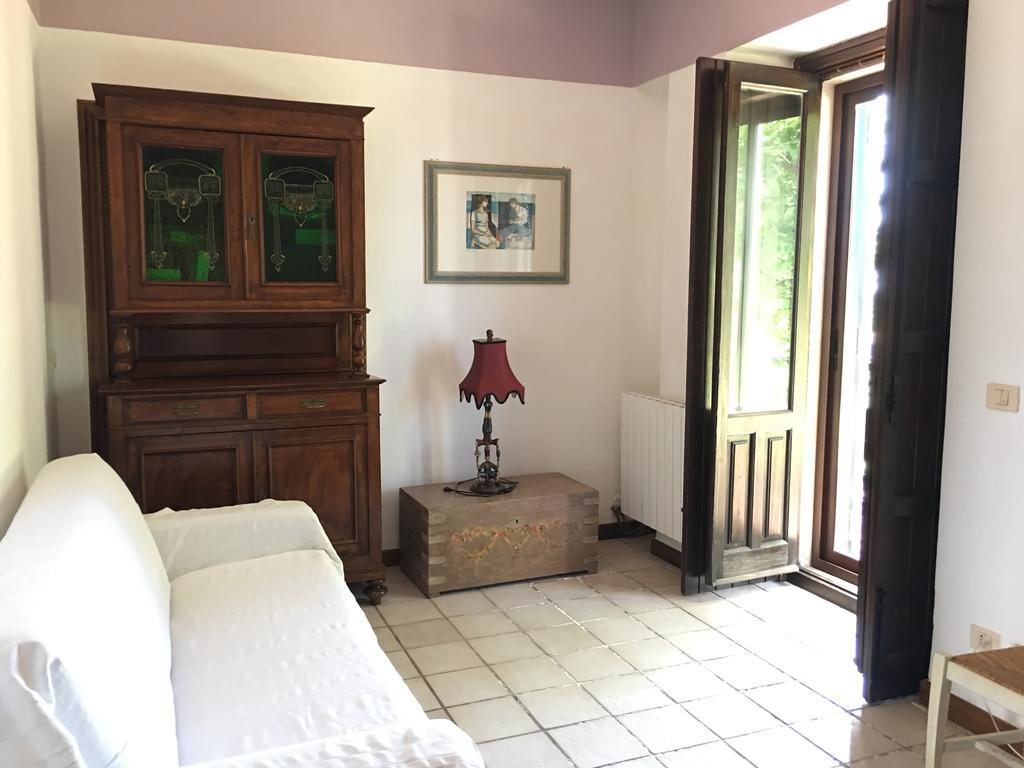Bed And Breakfast Il Glicine 皮耶迪蒙泰埃特内奥 外观 照片